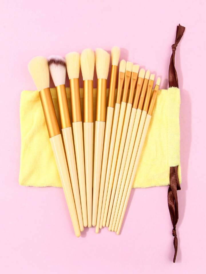 13 PCS Makeup Brush Set Soft and elegent plus other makeup metarials